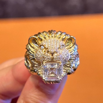 Luxury 18K Gold Men's Lab‑Grown Diamond Ring Bold Statement Man Ring Fine Jewelry Gift for Him Daily Party Wear